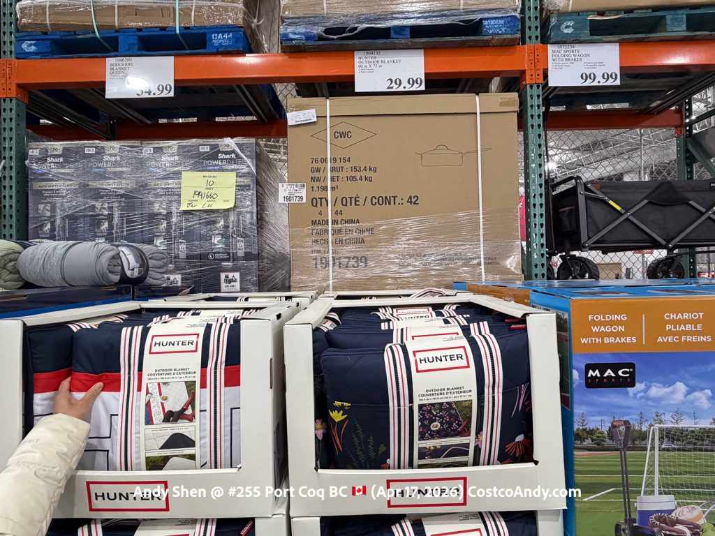 HUNTER OUTDOOR BLANKET 60 IN X 72 IN